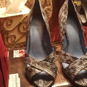 Women shoes
